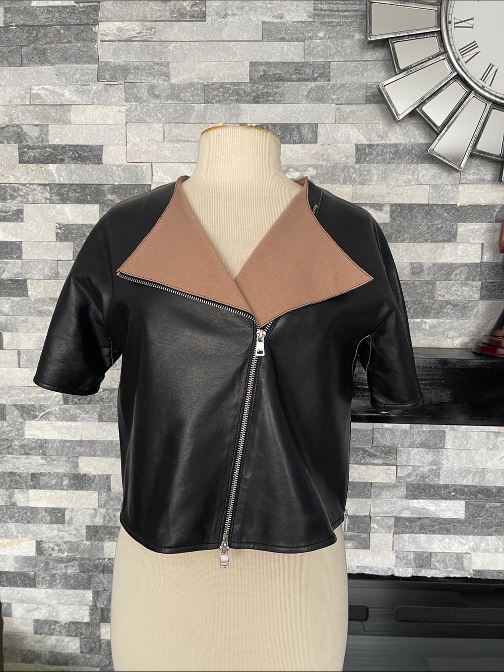 Marc Cain Cropped Leather Shorts Sleeves Women’s Jacket Size S???